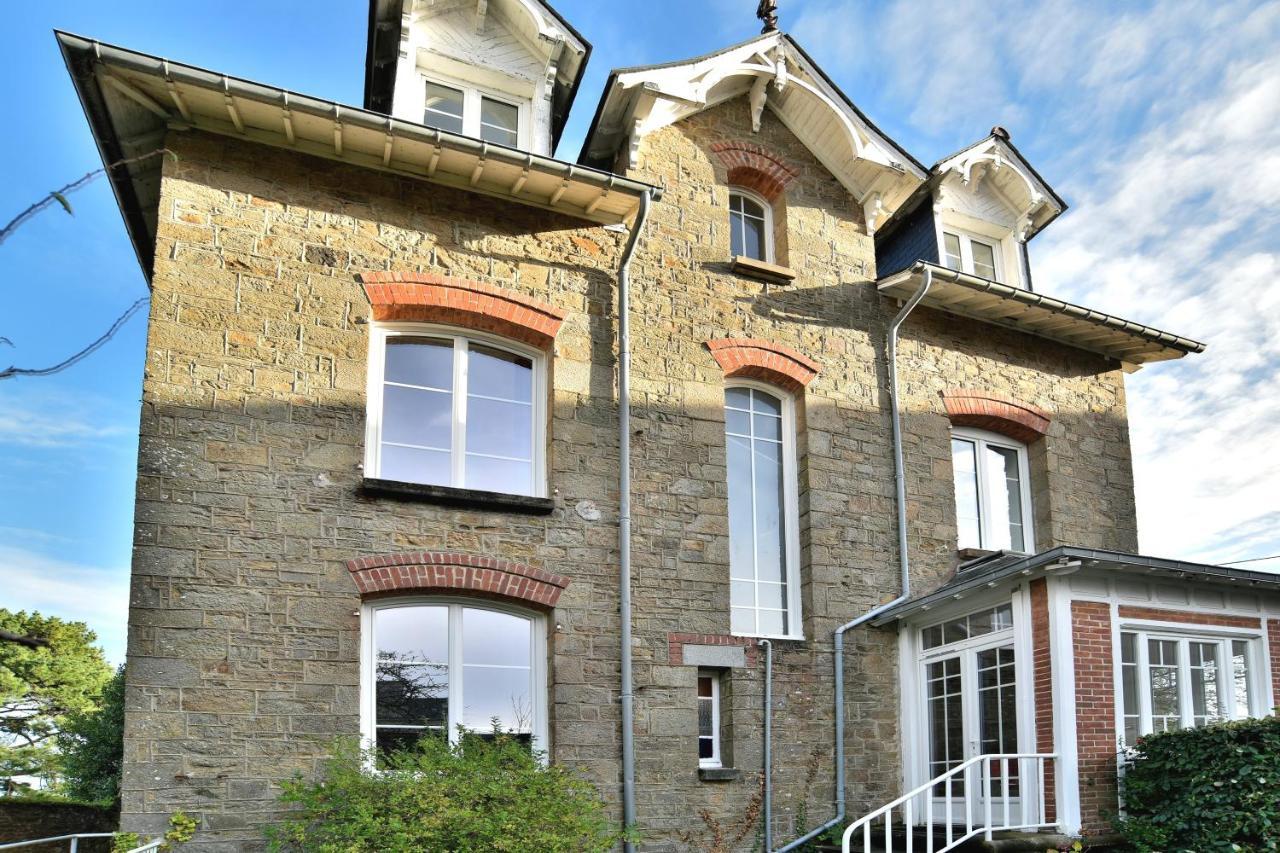 La Brise Cancalaise - Maison Typique Avec Vue Mer Cancale Exterior foto